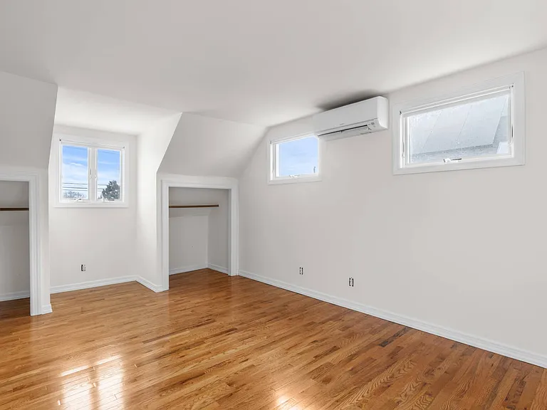 12 Sanger Pl — Photo 14