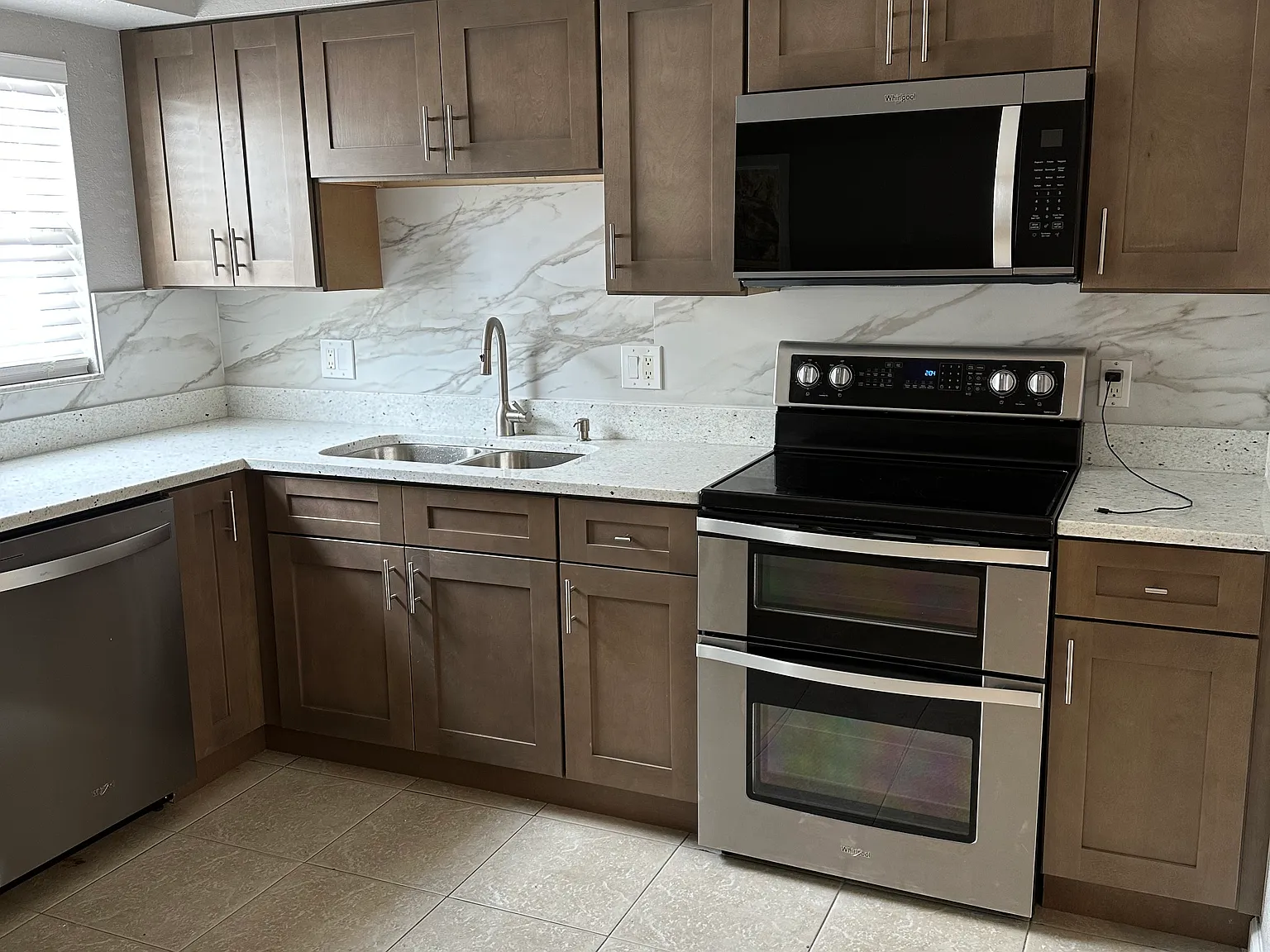 3 bed, 1491 sqft, $2,200 — Photo 2