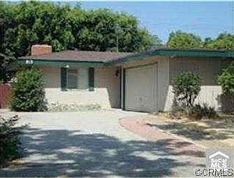 2nd image of 813 N Mountain View Pl