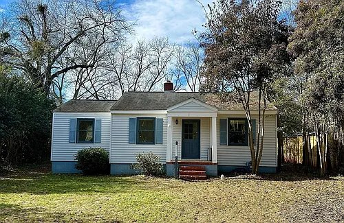 410 Clover St Photo 1
