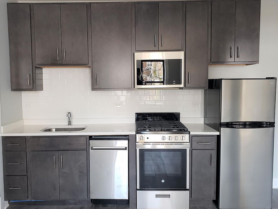 1st image of 4069 N Kenmore Ave #301