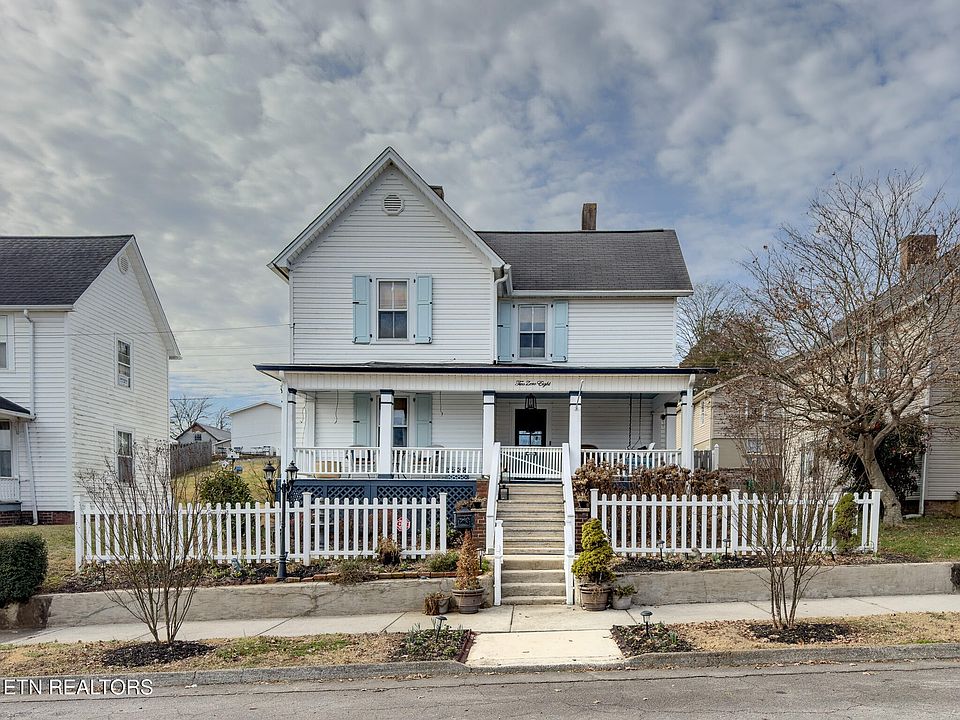 1st image of 208 N B St