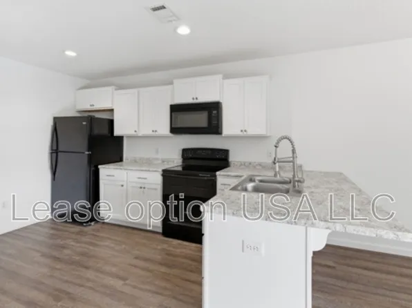 34 Pine St Unit C, Ludowici, GA 31316
