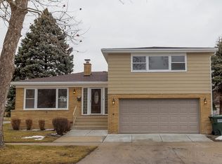 15245 Oak St, Dolton, IL 60419