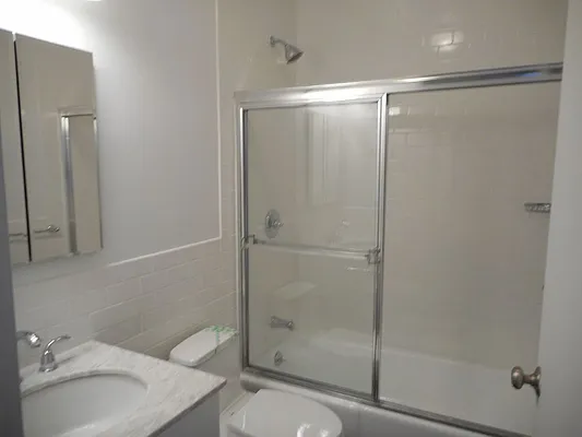 Rented by Carlyle Property Management | media 7