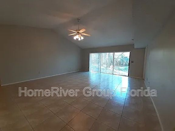 4th image of 325 Alba Ln