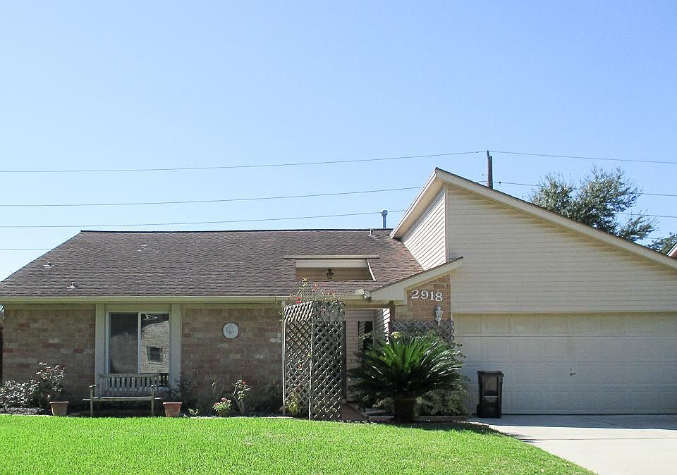 1st image of 2918 Jenny Dr
