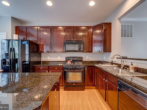 5th image of 12905 Leatherwood Ln
