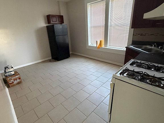 2nd image of 1444 S Trumbull Ave APT 1F