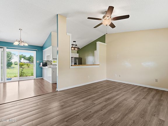 2nd image of 310 Steller Road