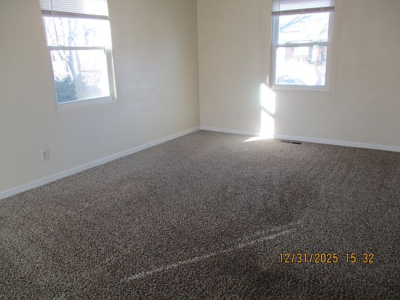 5th image of 10803 W 90th Ter
