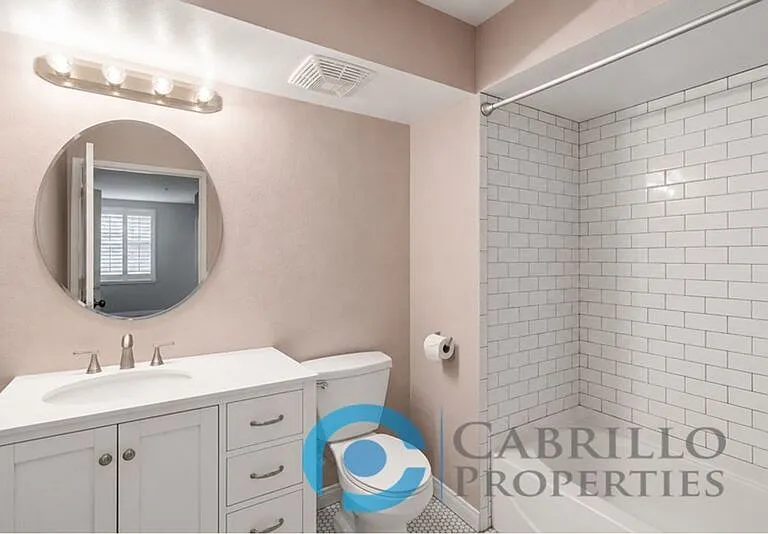 1435 India St #408 — Photo 18