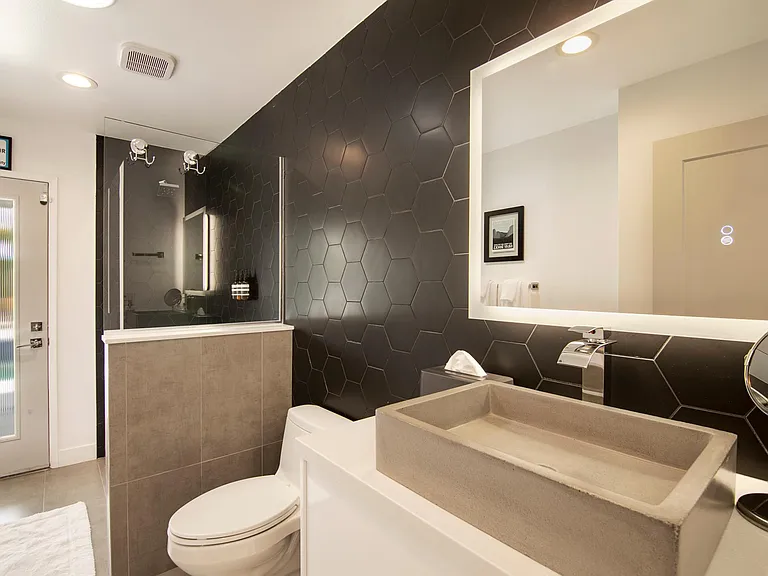 920 N Cerritos Dr — Photo 33