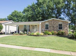 1545 Codorniz Ln, Fenton, MO 63026