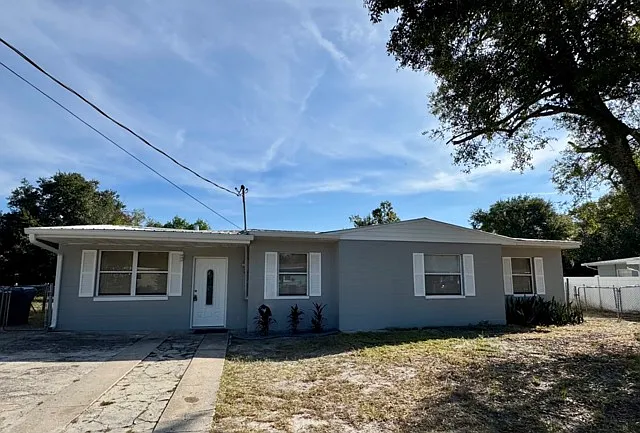 4 bed, 1450 sqft, $2,000 — Photo 1