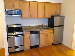 3172 31st St, Astoria, NY 11106