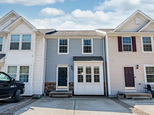 137 Auburn Dr, Morgantown, WV 26501