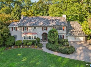 119 Sheridan Ter, Ridgewood, NJ 07450