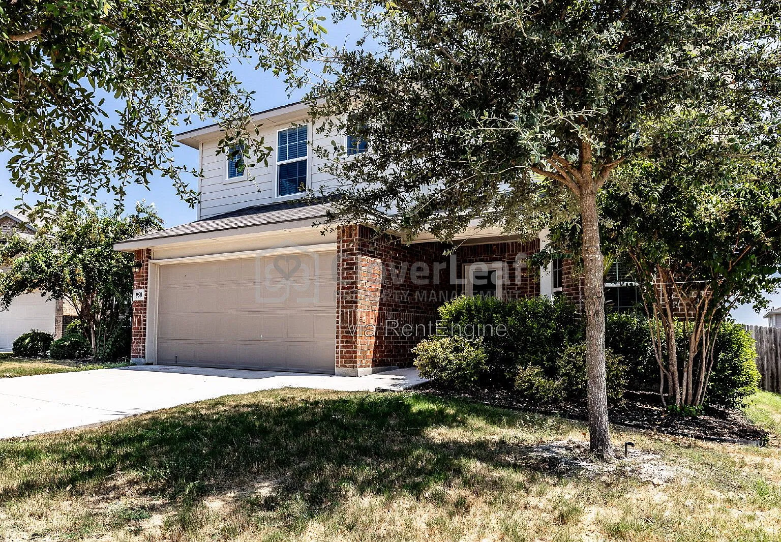 4 bed, 2.5 bath, 2323 sqft, $1,947 — Photo 3
