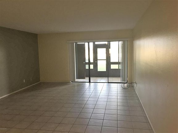 3rd image of 2150 Golf Isle Dr APT 1303