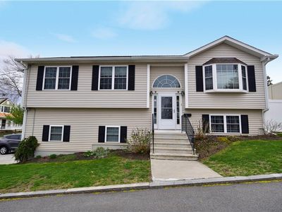 1 Augusta St, Providence, RI, 02908
