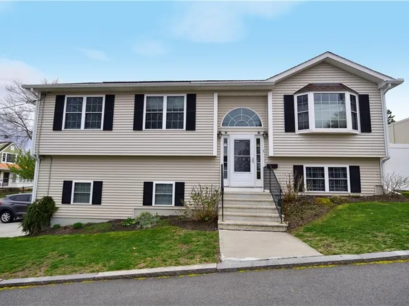 1 Augusta St, Providence, RI 02908