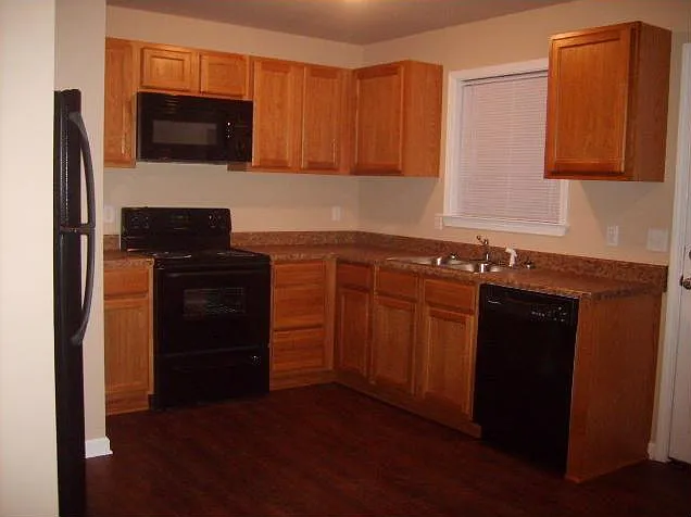 11200 Johnna Ln — Photo 2
