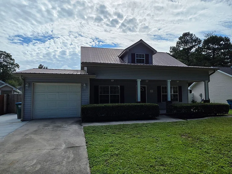 1202 N Carolina Ave — Photo 2