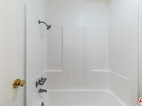 2nd image of 1011 Palm Ave #418