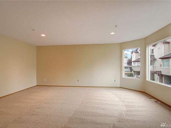 4th image of 8823 Holly Dr APT 506
