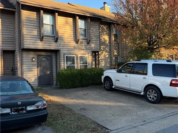 1414 Woodscape Ln, Virginia Beach, VA 23462