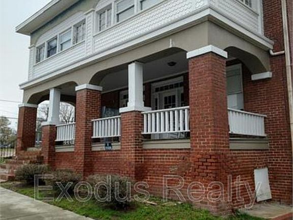 2nd image of 105 Gordon St APT 05