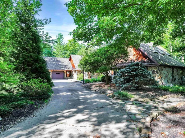 1420 S Valley Forge Rd, Bloomington, IN 47401