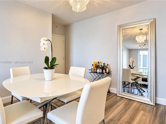 2nd image of 601 NE 23rd St APT 1501