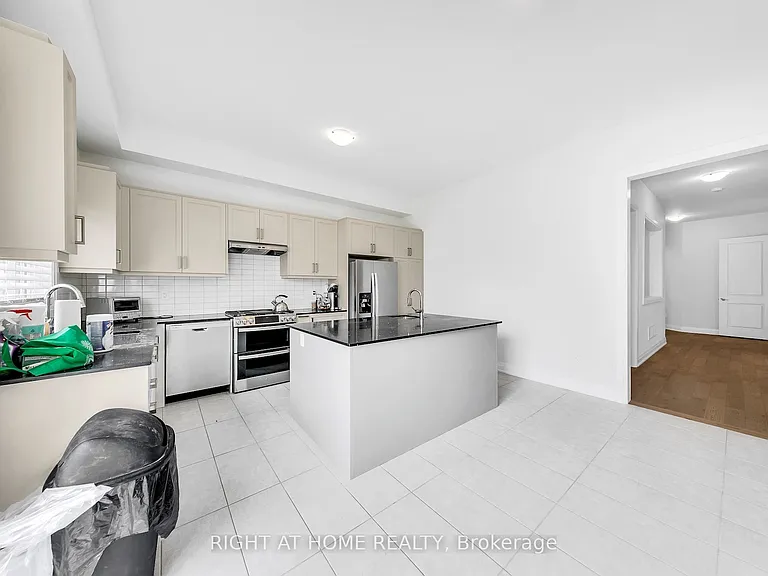 3 Speciosa St #UPPER — Photo 15