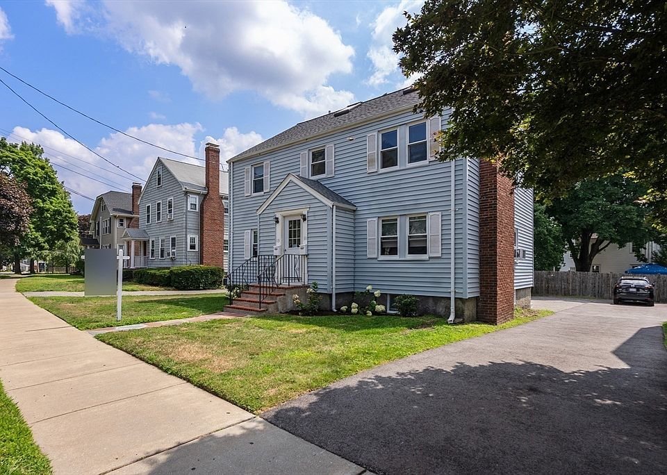 1st image of 11-11 Cross St #13