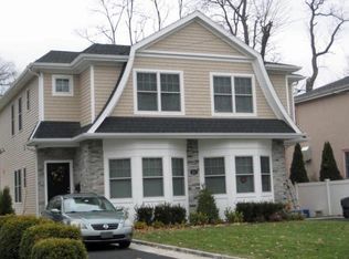 47 Yennicock Ave, Port Washington, NY 11050