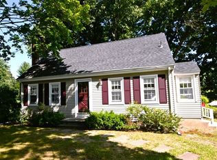 11 Lodge Rd, Natick, MA 01760