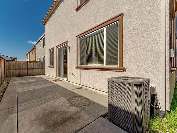 4th image of 3578 Candletree Way