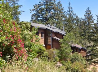 21540 Siri Rd, Guerneville, CA 95446