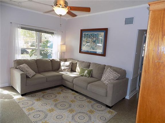2nd image of 3819 Surrey Dr
