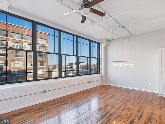 5th image of 314 N 12th St APT 403