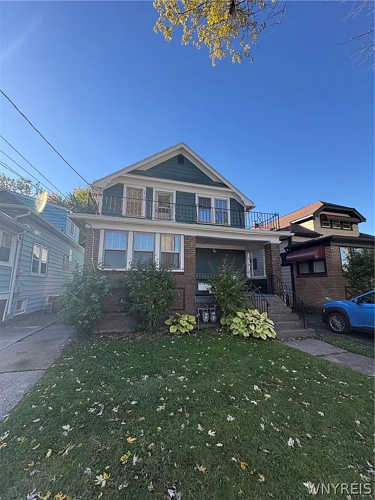 131 Crystal Ave — Photo 1