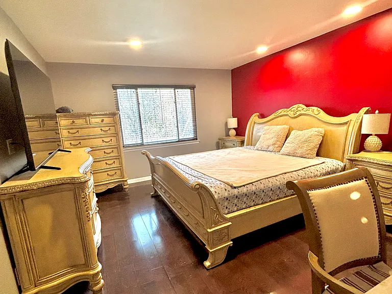 15 Manors Dr — Photo 8