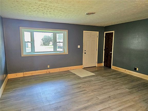 2nd image of 351 Marview Ave