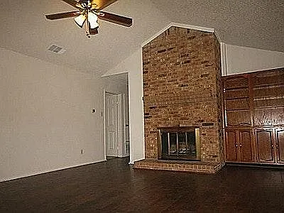 951 Redcedar Way Dr — Photo 3