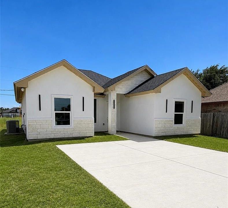 1st image of 3334 Tulipan Ave