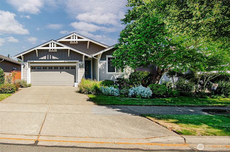 2nd image of 8210 Vashon Drive NE