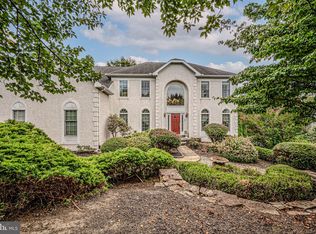 5 Foxview Cir, Hockessin, DE 19707