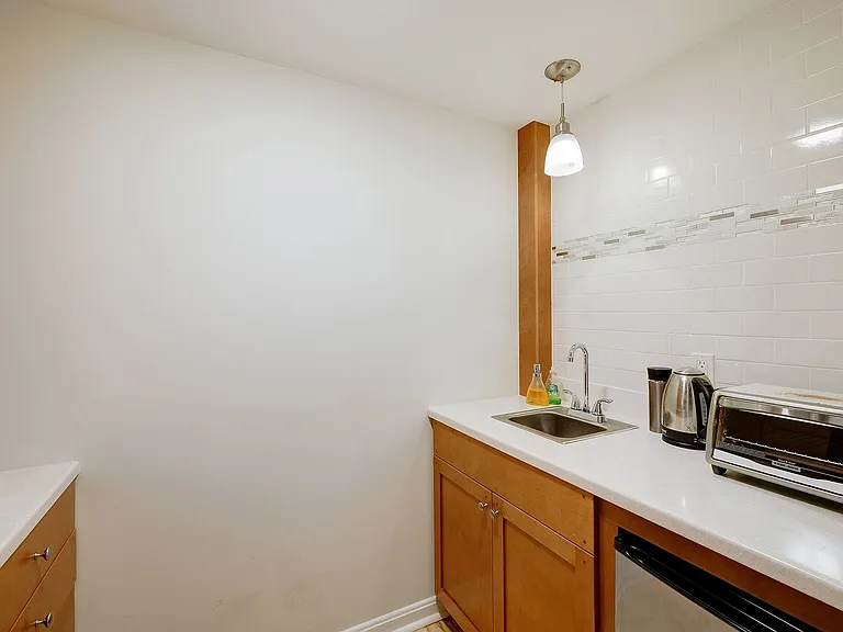 9420 Holland Ave — Photo 34